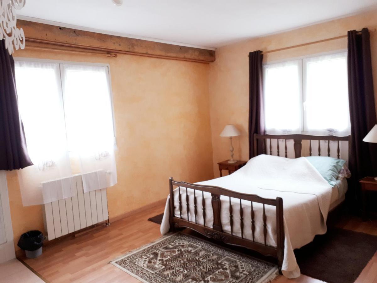 Izeron Chambres D'Hotes La Noyeraie المظهر الخارجي الصورة