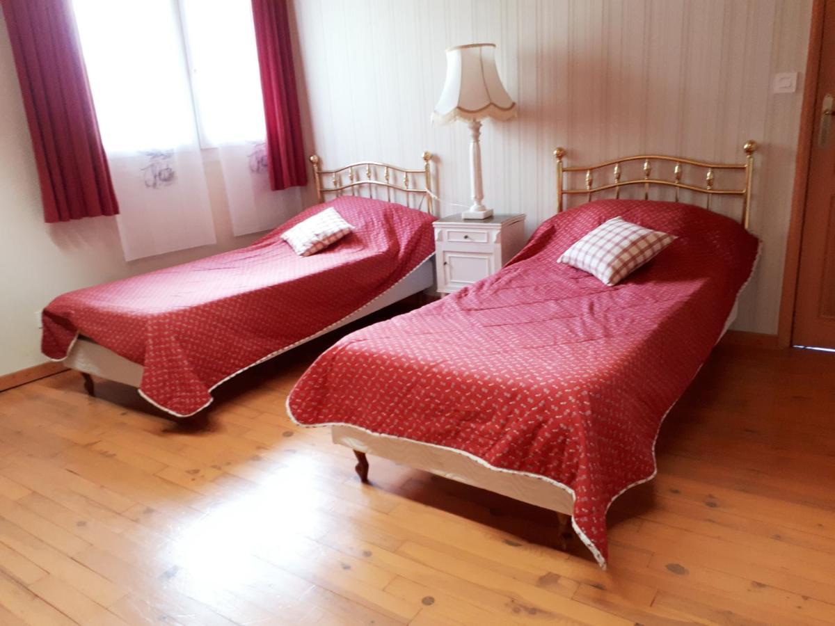 Izeron Chambres D'Hotes La Noyeraie المظهر الخارجي الصورة